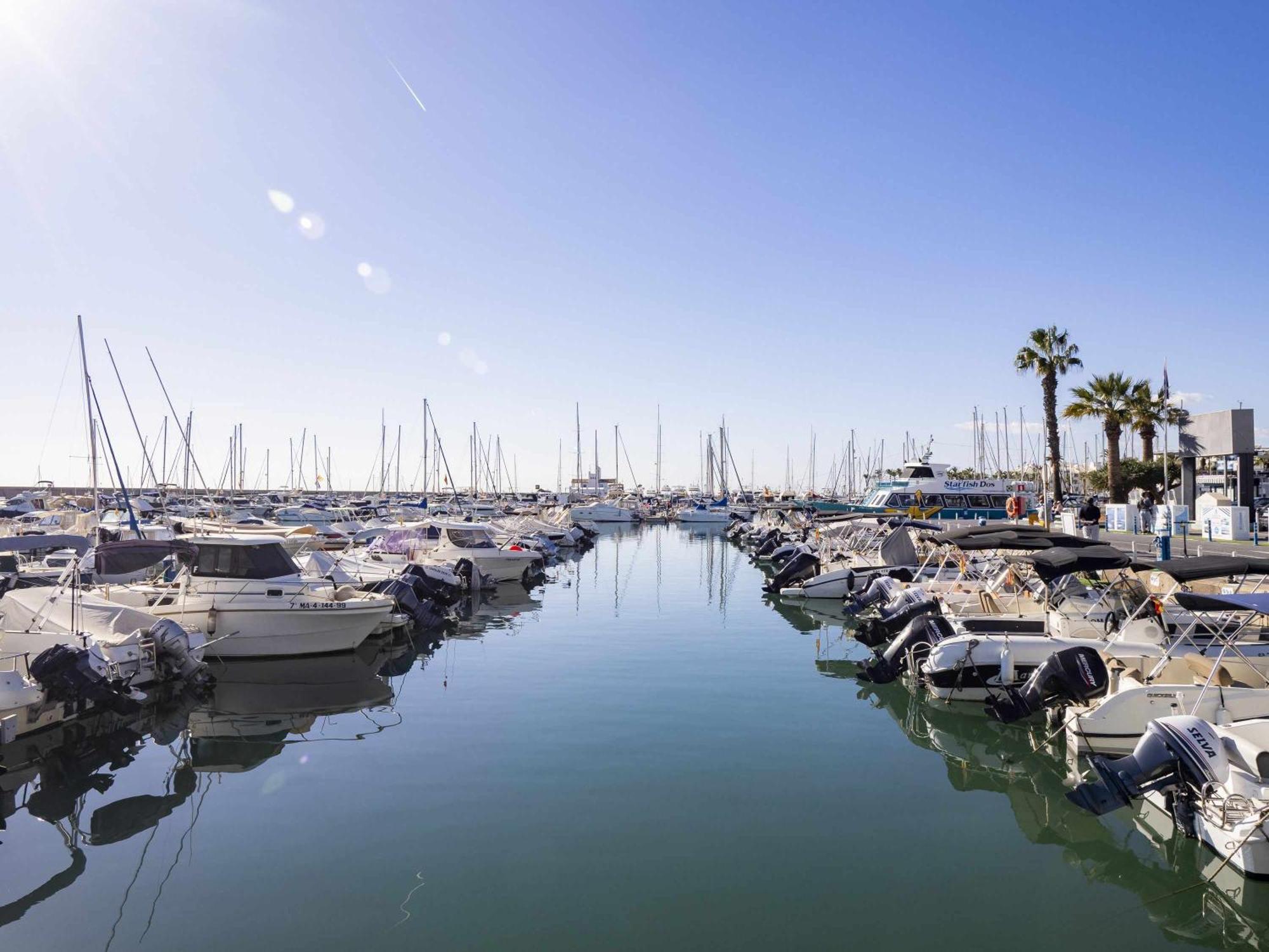 Exclusivo Apartamento en Puerto Marina Benalmádena Exterior foto